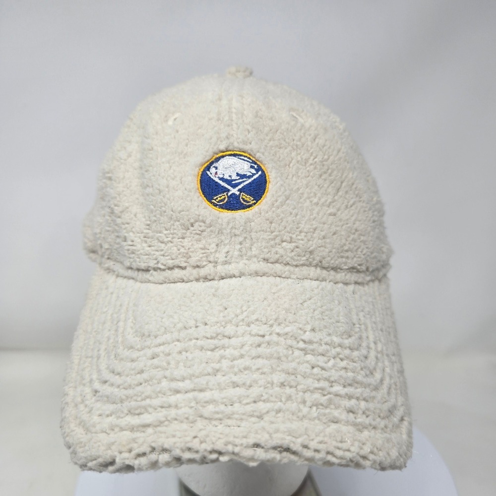 New‎ Era Buffalo Sabres 9TWENTY Women Cream Sherpa Fleece Adjustable Hat Cap